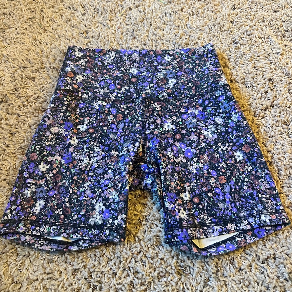 NWOT Lululemon align shorts - 6”